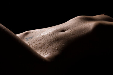 Fotografia intitulada "Drops on the Body" por Birdal Çiçek, Obras de arte originais, Fotografia digital