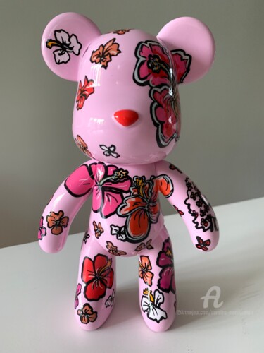 Sculpture titled "Marcel Hibiscus" by Caroline Montigneaux, Original Artwork, Resin