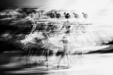 数字艺术 标题为“Sketchy Ballet” 由Vanda Lehel (V A N D E E), 原创艺术品, AI生成的图像