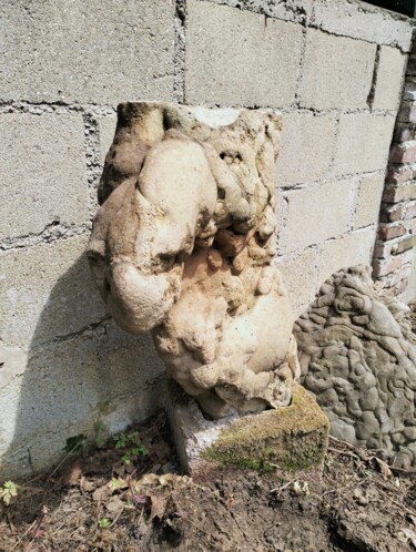 Sculpture titled "IMPUISSANCE" by Le Facteur Maillard, Original Artwork, Cement