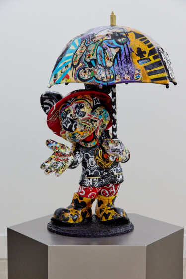제목이 "Mickey Umbrella"인 조형물 Art By Son로, 원작, 아크릴