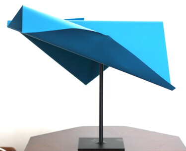 Sculptuur getiteld "Blue plane" door Elodie Marpault, Origineel Kunstwerk, Aluminium