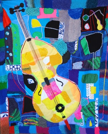 Textile Art titled "The happy cello" by Vida Đuran, Original Artwork, Patchwork