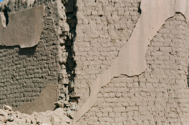 "Moroccan ruins zoom…" başlıklı Fotoğraf Anna Gabo tarafından, Orijinal sanat, Analog Fotoğrafçılık