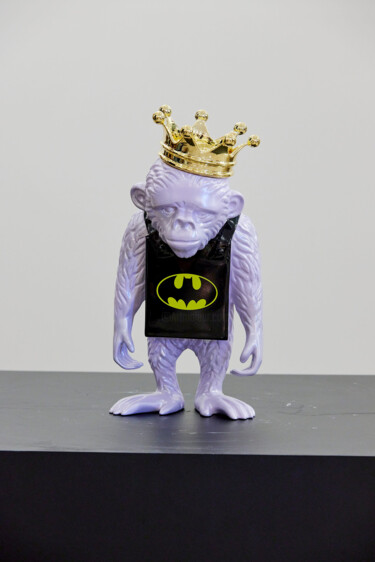 Escultura titulada "Crowned Monkey Batm…" por Diederik Van Apple, Obra de arte original, Fundición