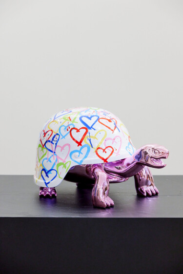 Sculpture titled "Heart Turtle Pink" by Diederik Van Apple, Original Artwork, Casting