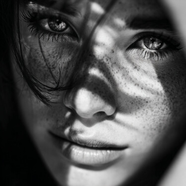 Photography titled "Helena" by Pavel Apilat, Original Artwork, Manipulated Photography