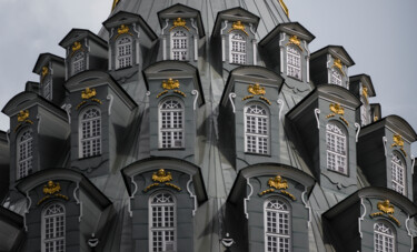 Fotografia intitolato "lots of windows" da Anna Boitsova, Opera d'arte originale, Fotografia digitale
