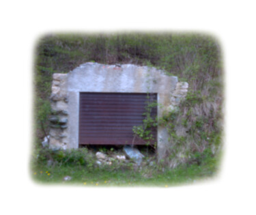 garage nella campagna Fotografia intitolato "garage nella campag…" da Roberto Ferrero, Opera d'arte originale, Fotografia digitale