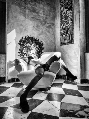 Photographie intitulée "Chateau fou" par Gigi S, Œuvre d'art originale, Photographie numérique Monté sur Plexiglas