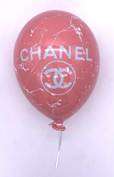 제목이 "Chanel Balloon"인 조형물 Massimiliano V. Rigante (MVR)로, 원작, 도예