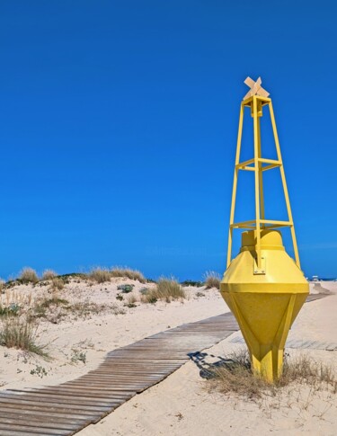 Yellow Beacon on Armona Island, Portugal "Yellow Beacon on Ar…" başlıklı Fotoğraf Hecate Pim tarafından, Orijinal sanat, Fotoşopsuz fotoğraf