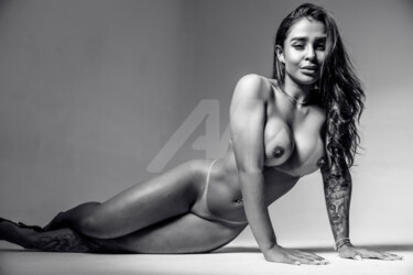 Photography titled "Marisa #1" by Glauco Meneghelli, Original Artwork, Digital Photography