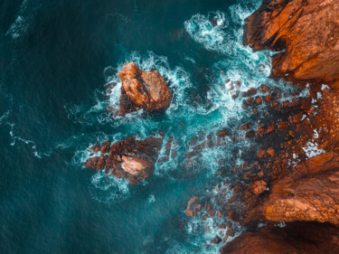「Rocks by the ocean」というタイトルの写真撮影 Ivan Zaitsevによって, オリジナルのアートワーク, 操作されていない写真