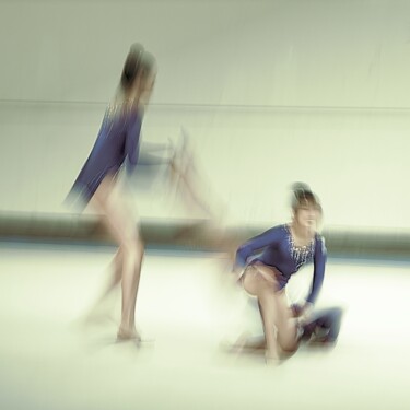 Фотография под названием "Rhythmic Ghosts Cua…" - Redrumstudio, Подлинное произведение искусства, Цифровая фотография