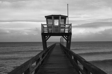 「The pier, Luc-sur-M…」というタイトルの写真撮影 Cyrille Mulotによって, オリジナルのアートワーク, 操作されていない写真
