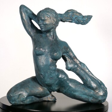 Sculpture titled "Girouette" by Jean Pierre Picheny, Original Artwork, Bronze