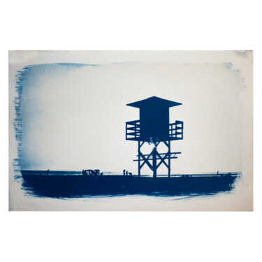 Beach Watchtowers in Cyanotype Fotografia zatytułowany „Beach Watchtowers i…” autorstwa Laura Bienvenido (Kaupu), Oryginalna praca, Cyjanotypia