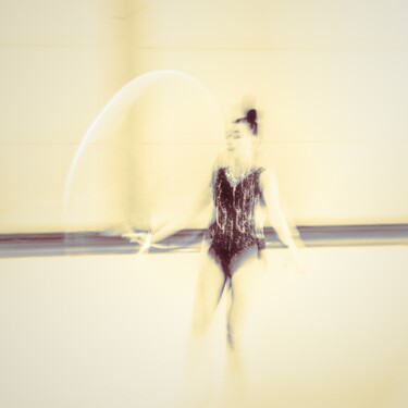 Fotografia intitulada "Rhythmic Ghosts Cua…" por Redrumstudio, Obras de arte originais, Fotografia digital
