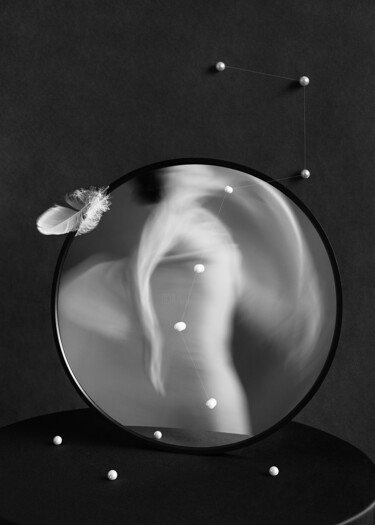 「Celestial Resonance…」というタイトルの写真撮影 Xidong Luoによって, オリジナルのアートワーク, デジタル