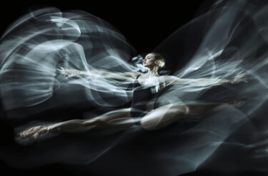 Digital Arts titled "Midair" by Vanda Lehel (V A N D E E), Original Artwork, AI generated image