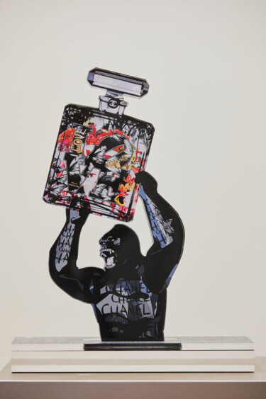 雕塑 标题为“King Kong Bottle” 由Fred Meurice, 原创艺术品, 树脂