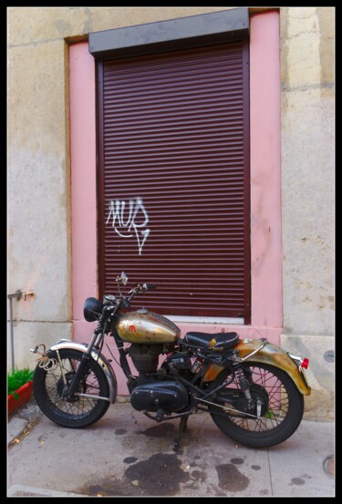 제목이 "Moto ancienne"인 사진 Frederic Hodiesne로, 원작, 조작되지 않은 사진