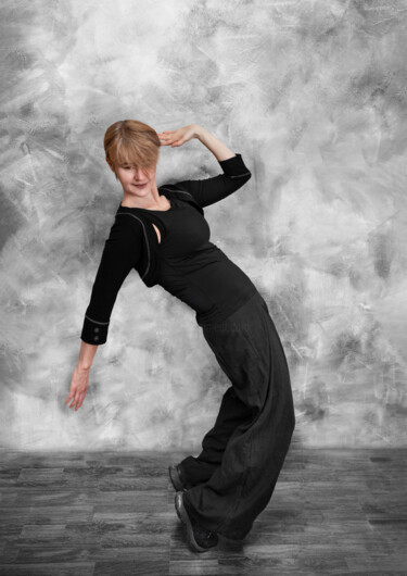 Danse urbaine, écrin minimaliste Fotografie getiteld "Danse urbaine, écri…" door Cecile Ducrot, Origineel Kunstwerk, Niet gemanipuleerde fotografie