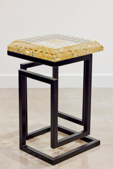 Scultura intitolato "Fashion Love Table" da Ghost Art, Opera d'arte originale, Colaggio