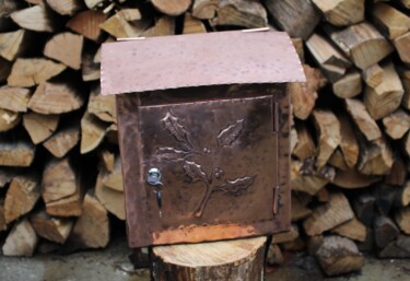 Guardian of the Garden Gate , copper mailbox "Guardian of the Gar…" başlıklı Design Martino Sonvico tarafından, Orijinal sanat, Aksesuarlar