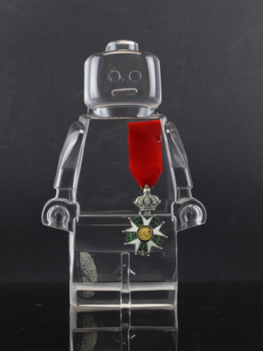 roboclusion Légion D'honneur personnalisable 제목이 "roboclusion Légion…"인 조형물 Vincent Sabatier (VerSus)로, 원작, 수지