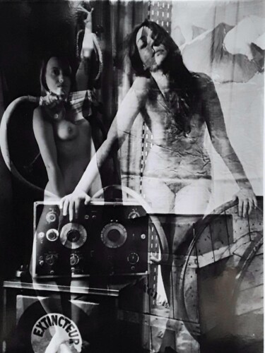 "SISTERS" başlıklı Fotoğraf Jean Claude Billing tarafından, Orijinal sanat, Gümüş jelatin Karton üzerine monte edilmiş