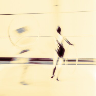 Rhythmic Ghosts Cuadraro N.7 - Maria and the Subconscious S. Fotografia intitulada "Rhythmic Ghosts Cua…" por Redrumstudio, Obras de arte originais, Fotografia digital