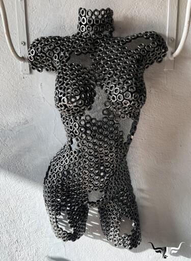 female torso | 3D Wall Art | Indoor Outdoor Art | Abstract 雕塑 标题为“female torso | 3D W…” 由Youssef Ezzamani, 原创艺术品, 金属