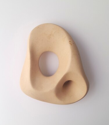 Sculptuur getiteld "Sabiha" door Clark Camilleri, Origineel Kunstwerk, Steen