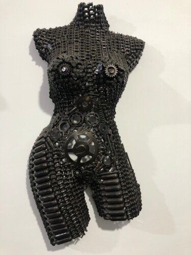 雕塑 标题为“Wall Sculpture | Wa…” 由Youssef Ezzamani, 原创艺术品, 金属 安装在石上