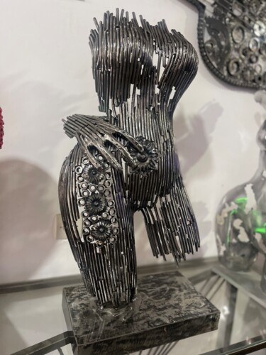 Sculptuur getiteld "Abstract Metal Tors…" door Youssef Ezzamani, Origineel Kunstwerk, Metalen