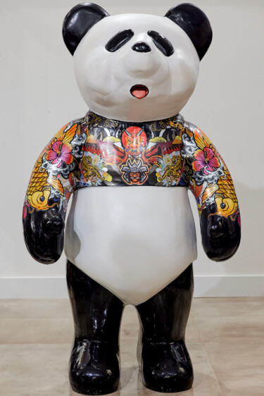 雕塑 标题为“Yakuza Panda” 由James Chiew, 原创艺术品, 铸件
