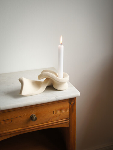 RIBBON VII candle holder 雕塑 标题为“RIBBON VII candle h…” 由Aleksandra Krasnopolska, 原创艺术品, 陶瓷