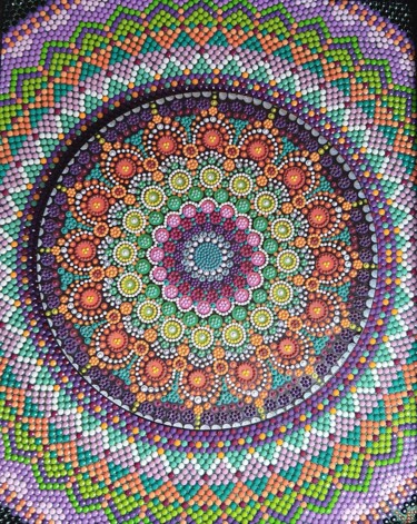 Collages titled "Mandala 2" by Valérie Fournié, Original Artwork, Collages Mounted on Wood Stretcher frame