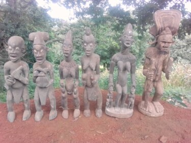 Sculpture titled "Ces objets ont la d…" by Ridouwan Michiren, Original Artwork, Aluminium