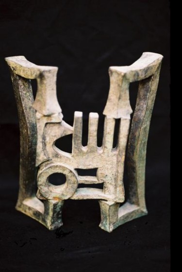 Escultura titulada "Ka Manik" por Maga, Obra de arte original, Metales