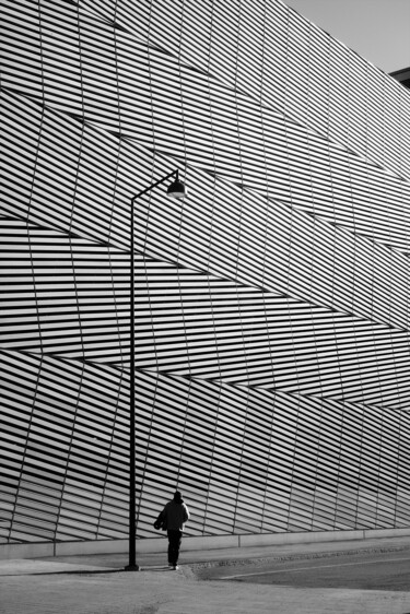 "Shadow Lantern" başlıklı Fotoğraf Rouven Kurz tarafından, Orijinal sanat, Dijital Fotoğrafçılık Diğer sert panel üzerine mo…