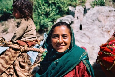 Photographie intitulée "Inde du Nord - femm…" par Christian Ebel, Œuvre d'art originale, Photographie argentique