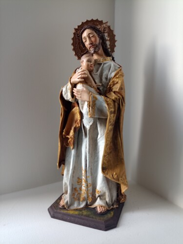 Sculpture titled "San José abrazando…" by Eduardo Benavides, Original Artwork, Fabric