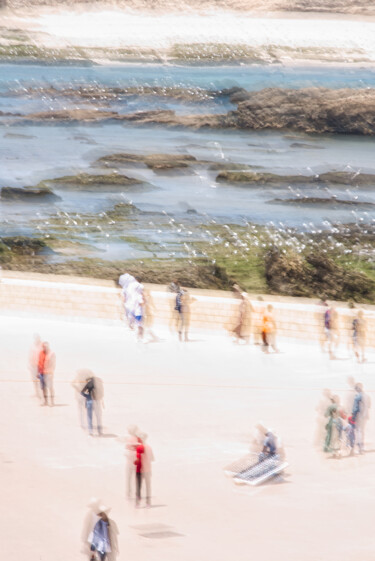 Photographie intitulée "18H place Moulaiy H…" par Olive, Œuvre d'art originale, Photographie numérique