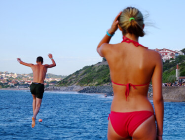Photography titled "Red bikini girl (La…" by Stéphanie Labé, Original Artwork, Non Manipulated Photography
