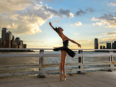 "Urban Ballerina | F…" başlıklı Fotoğraf Nisian Hughes tarafından, Orijinal sanat, Dijital Fotoğrafçılık