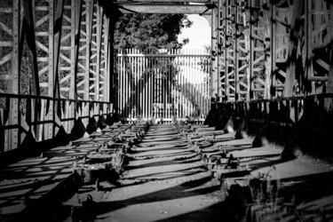 Fotografia zatytułowany „Pont Fermée” autorstwa Fabrice Monticelli, Oryginalna praca, Fotografia nie manipulowana Zamontowan…