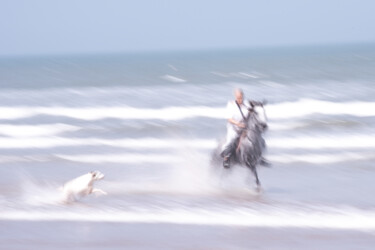 Photographie intitulée "La cavalière" par Olive, Œuvre d'art originale, Photographie numérique